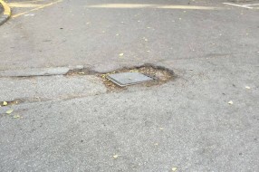 Кратер у центру града
