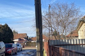 Betonska bandera koju je neophodno srediti (Gornja ulica)
