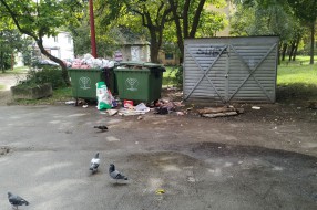 Na kilometar od Gradske kuće kao na deponiji