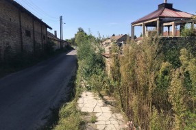 Pešačka staza u Servo Mihalja pored Livnice