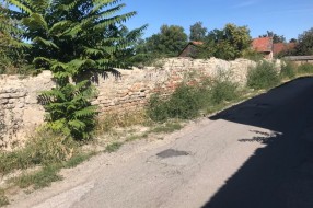 Pešačka staza u Servo Mihalja pored Livnice