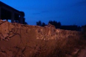 Opasne ruševine u Željeznickom naselju