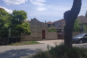 Nepregledna raskrsnica na uglu Arsenija Čarnojevića i Miloša Obilića