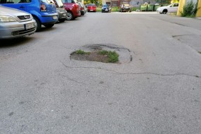 Udarne rupe u Šumskoj ulici