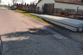 Rupe na putu u Pribojskoj ulici