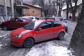 Nepropisno parkiranje u Harambašićevoj