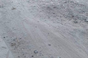 Opasne rupe na spajanju dve ulice sa Majšanskim putem