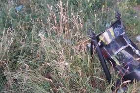 Dečje igralište u Malom Bajmoku zaraslo u travu