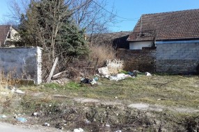 Povoljno mesto za divlju deponiju