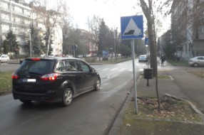 Zaobilaženje "ležećih policajaca" na Radijalcu