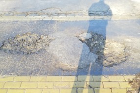 Udarne rupe u Ulici Bartola Kašića