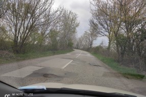 Apel nadležnim organima za saniranje rupa na Novosadskom putu (Palić)