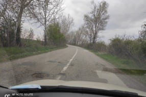 Apel nadležnim organima za saniranje rupa na Novosadskom putu (Palić)