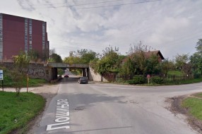 Ogledalo na uglu Balkanske i Lošinjske ulice MZ Novi Grad