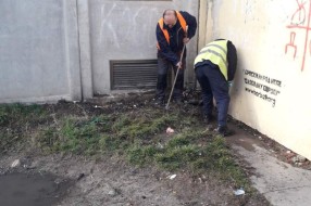 Divlja deponija na uglu Majšanskog puta i Ulice Koste Trifkovića