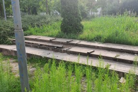 Zapušten Trg Paje Jovanovića u Aleksandrovu