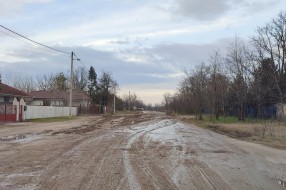 Katastrofalno stanje u Ulici Jovana Mikića