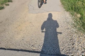 Biciklistička staza prema Paliću puna rupa