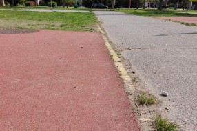 Igralište pored škole na Radijalcu nikad prljavije i opasnije!