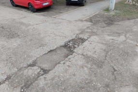Udarna rupa u ulici Pere Tumbasa