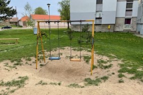 Dečje igralište na Karađorđevom putu u lošem stanju