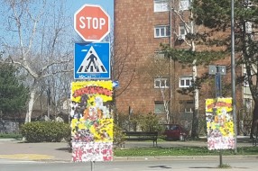 Postavljanje reklama dešavanja na saobraćajne znakove, semafore, stubove po celom gradu