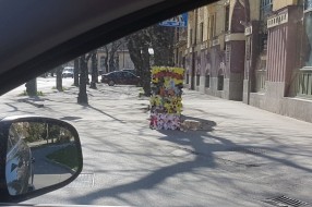 Postavljanje reklama dešavanja na saobraćajne znakove, semafore, stubove po celom gradu