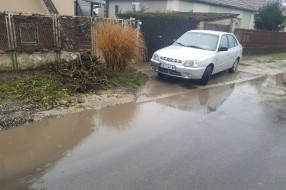 Loše urađen put u Mačvanskoj ulici