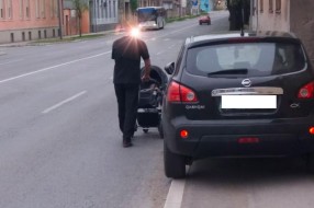 Паркирање на пешачкој стази