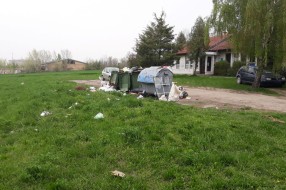 Aleksandrovo - Problem sa smećem kod ambulante