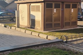 Vire strujni kablovi kod trafo stanice i ormara