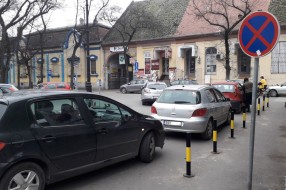 Zaustavljanje i parkiranje! Svakodnevni haos u saobraćaju