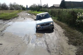 Put u ulici Matka Vukovića u Tavankutu