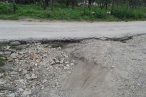 Neasfaltirana ulica Radoja Vujoševića