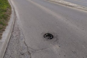 U Bajnatskoj ulici fali poklopac na slivniku