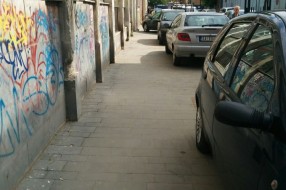 Trotoar u ulici Age Mamuzića