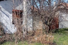 Uređivanje više površina u Ulici Cvetka Manojlovića