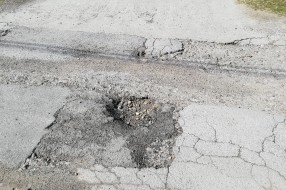 Ulica Marije Bursać puna rupa