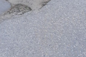 Ogromne rupe duž ulice Isidore Sekulić