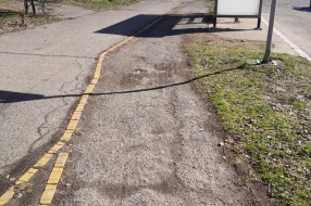 Biciklistička staza na Prozivci u veoma lošem stanju