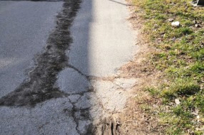 Biciklistička staza na Prozivci u veoma lošem stanju