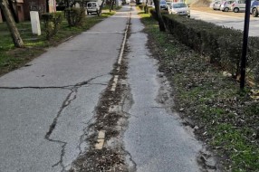 Biciklistička staza na Prozivci u veoma lošem stanju
