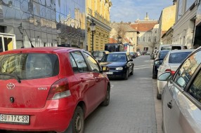 Parkiranje u Age Mamužića