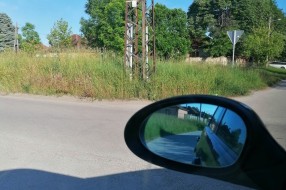 Nepregledna raskrsnica na uglu ulica Aksentija Marodića i Josipa Zelića
