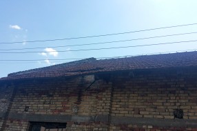 Propao krov na objektu u ulici Servoa Mihalja - opasnost