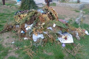 (Ne)održavanje Bajskog groblja od strane JKP "Pogrebno"