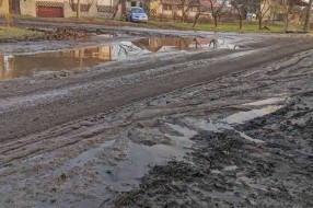 Prilazi domaćinstvima, održavanje javnih površina i slično