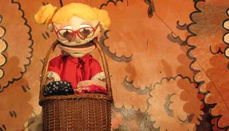 Predstava: Crvenkapica i vuk