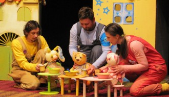 Teatar u pelenama: Szines Mesek - Šarena priča