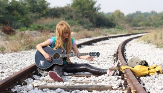 Todora Stojinović & Šesto čulo